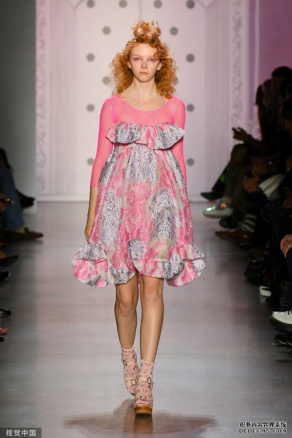 2020ŦԼʱװ Anna Sui 㣨ͼƬԴ Ӿй